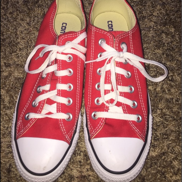Converse Shoes - Converse ( red low tops)